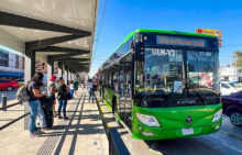 Imagen de pasajeros en transporte público